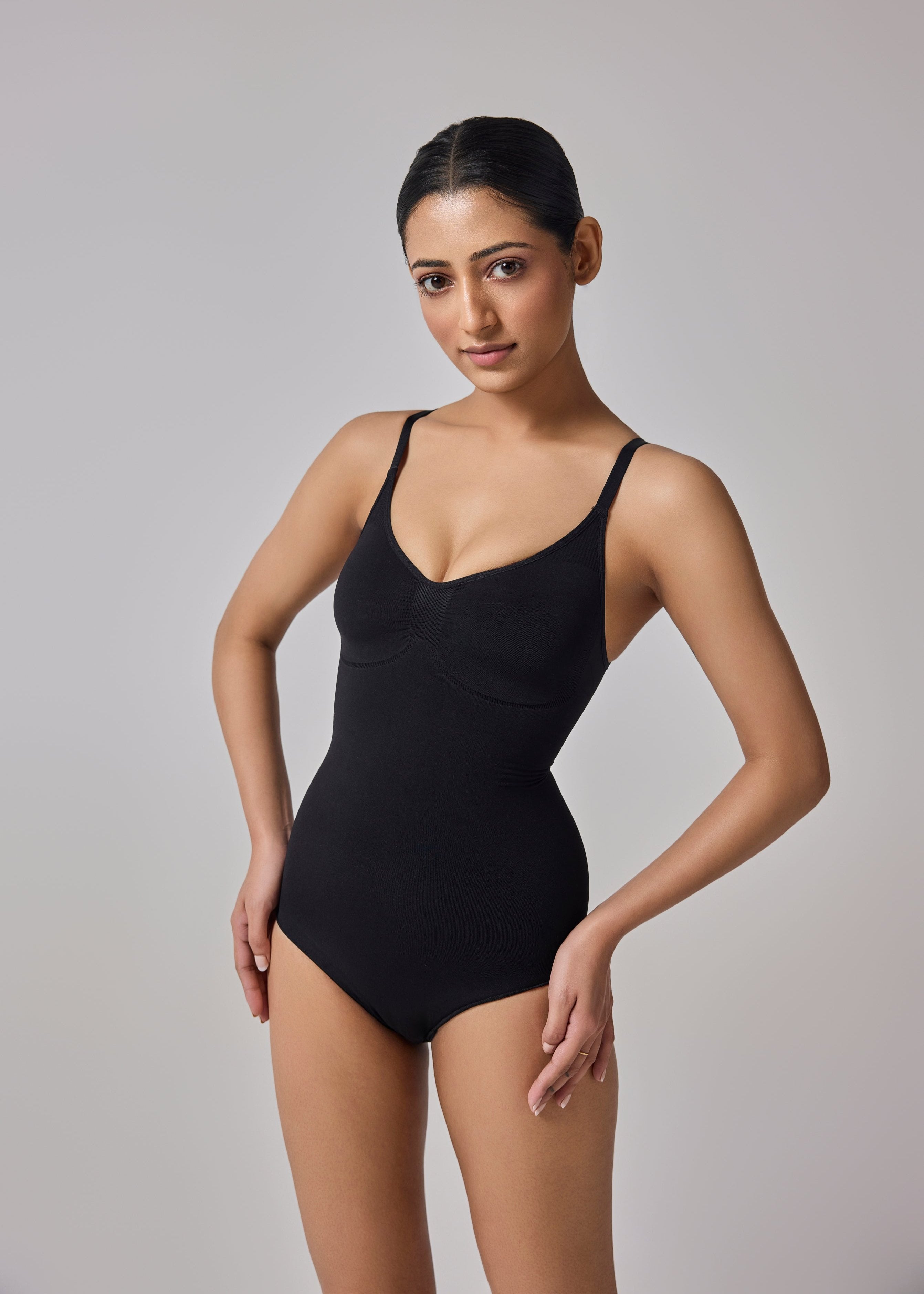 intense snatched bodyshaper in black color